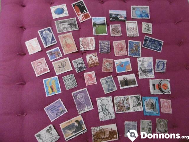 40 timbres Monde LOT 26