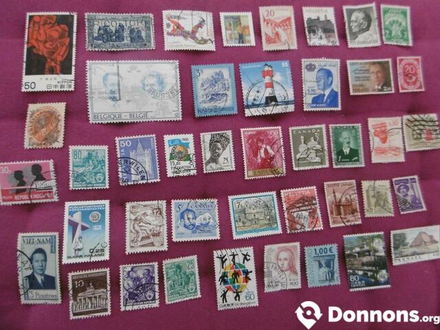 40 timbres Monde LOT 28