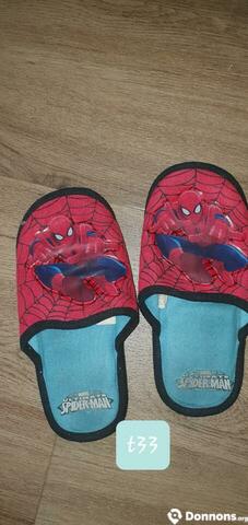 Chaussons 33 spiderman