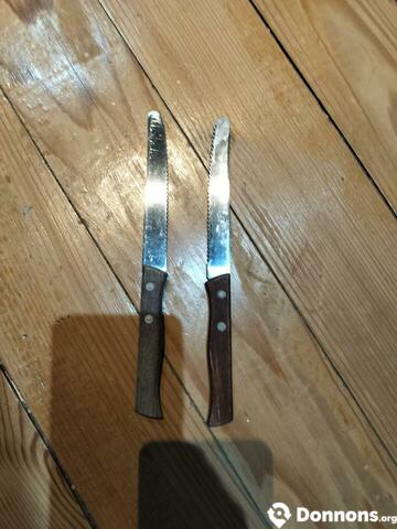 2 couteaux de Thiers en bois
