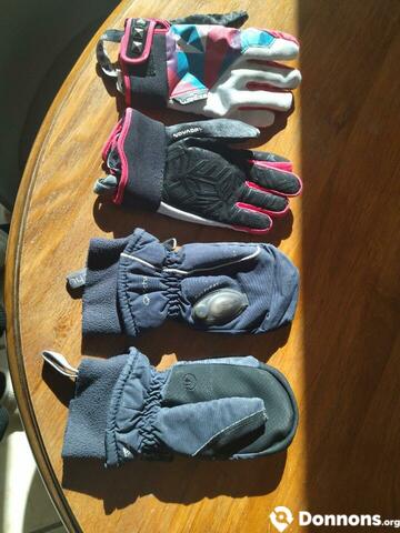 Lot de 2 paires de gants en 8 ans