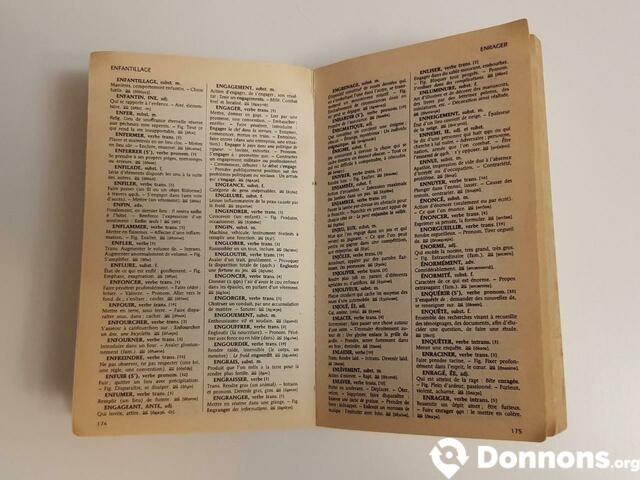 "Dictionnaire de la Langue Française"