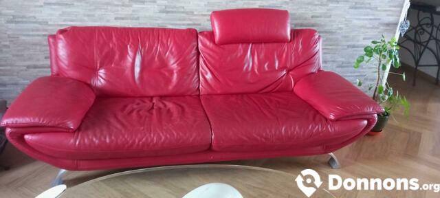 Canapé en cuir rouge