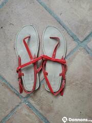 Sandales rouge taille 38