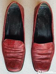 Mocassins cuir rouge taille 38