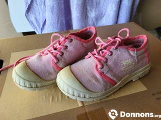 Chaussures toiles enfant taille 32
