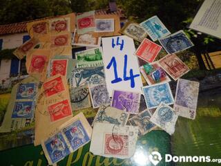 Lot de timbres monde 14