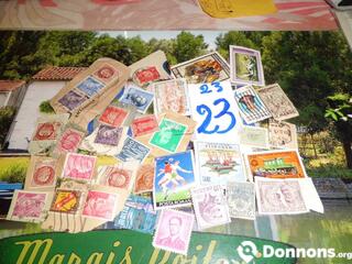 Lot de timbres monde 23