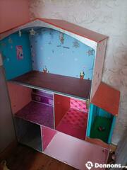 Maison de barbie / playmobil