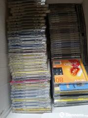 Lot de 130 boitiers de CD et DVD