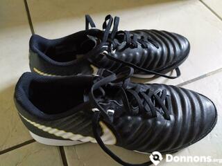 Chaussure foot salle 41