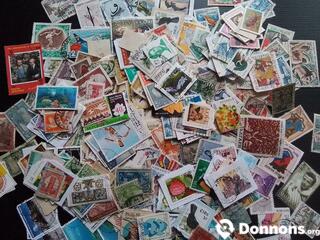 Lots de timbres abîmés
