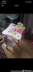 Table + 2 chaises « Princesses »