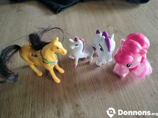Figurines poneys licorne