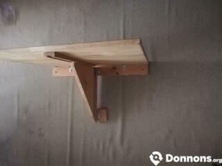 Table pliante en bois à fixer pour atelier