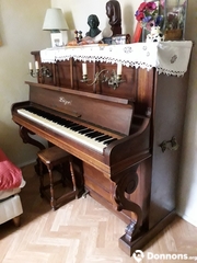 Piano droit Diezerl