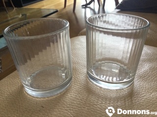 Deux verres transparents