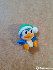 Petit pingouin bleu bonnet vert