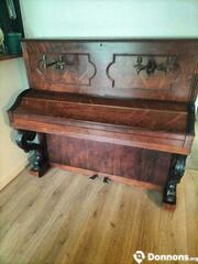 Vieux Piano XIXe siècle pour décoration ou transfo