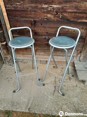 2 chaises de bars pliantes