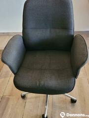 Photo Chaise/fauteuil de bureau gris