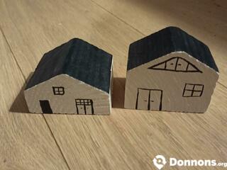 Deux maisons en bois