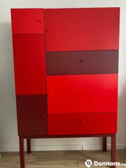 Photo Buffet haut rouge 2 tiroirs + 5 placards