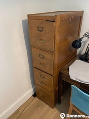 Photo Meuble de bureau ancien en bois