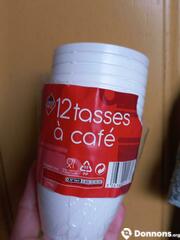 11 tasses à café plastique