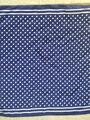 Foulard bleu marine à pois blancs, 100% polyester