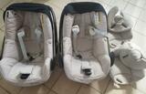 2 sièges auto "Bébé confort" sans leur socle