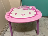 Table Hello Kitty
